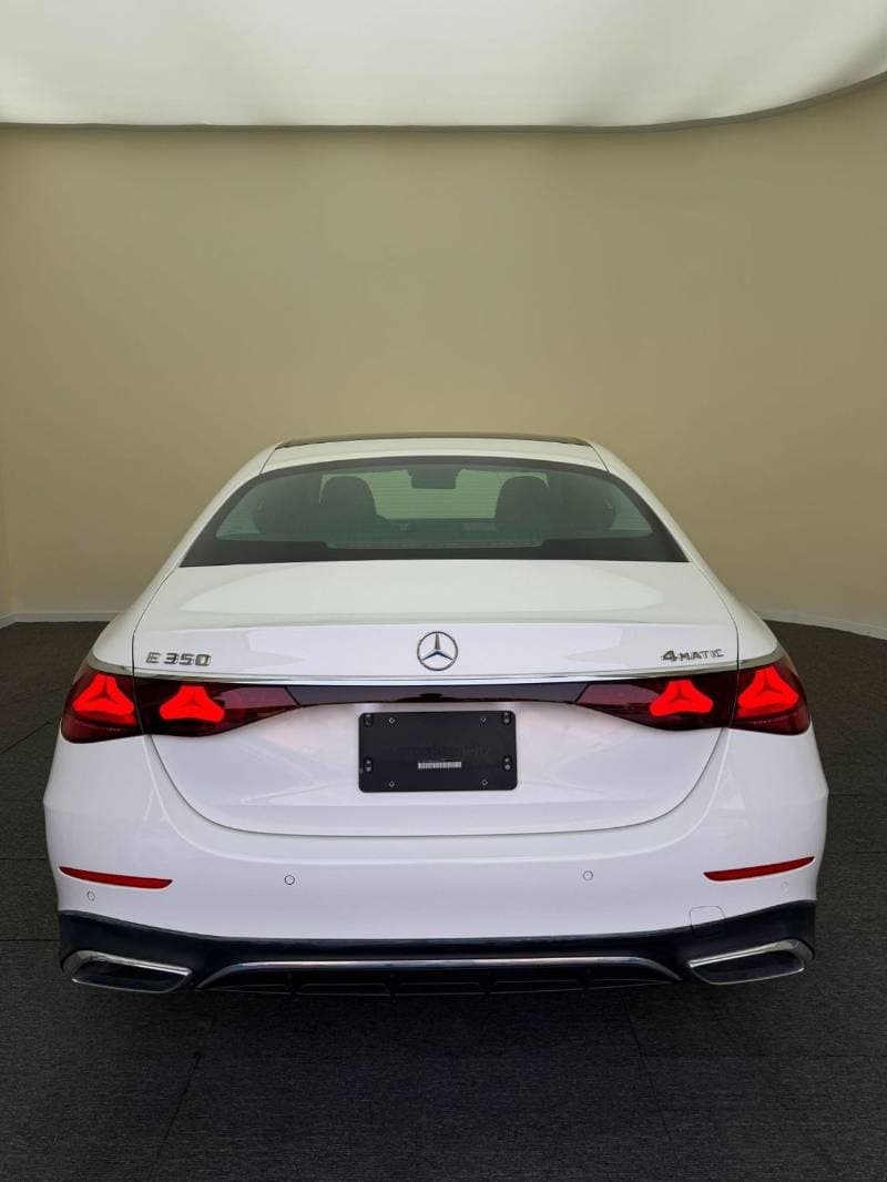 2025 Mercedes Benz E350 thumbnail 7