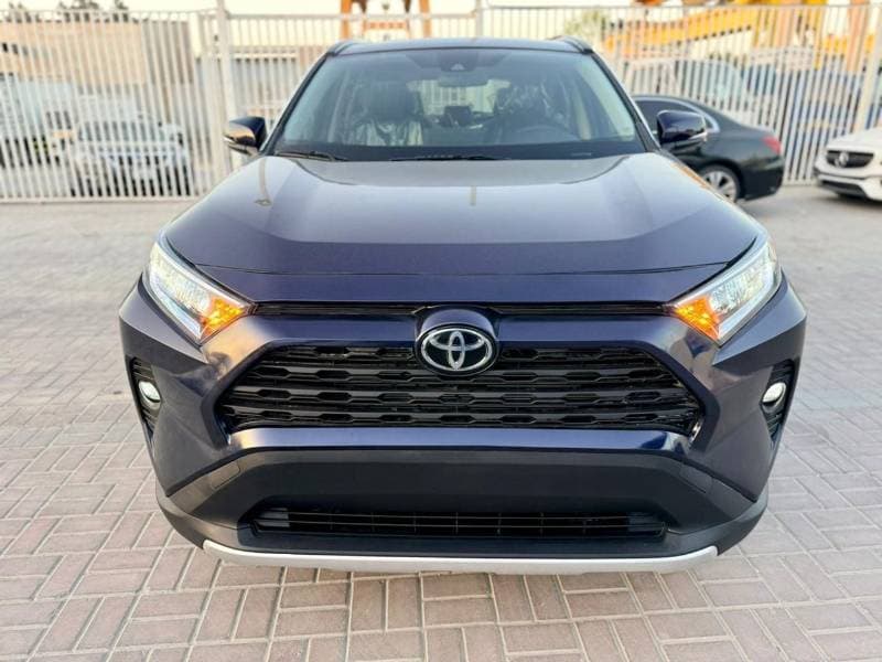 2021 Toyota RAV4 thumbnail 2