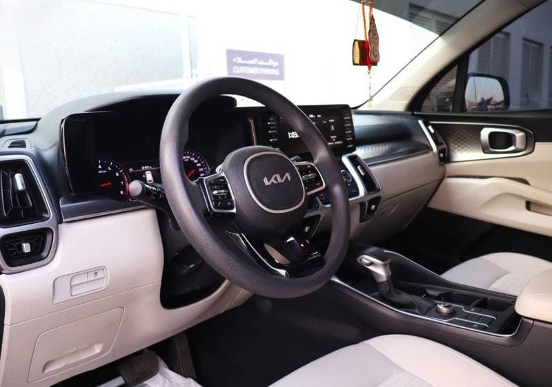 2022 Kia Sorento LX thumbnail 4