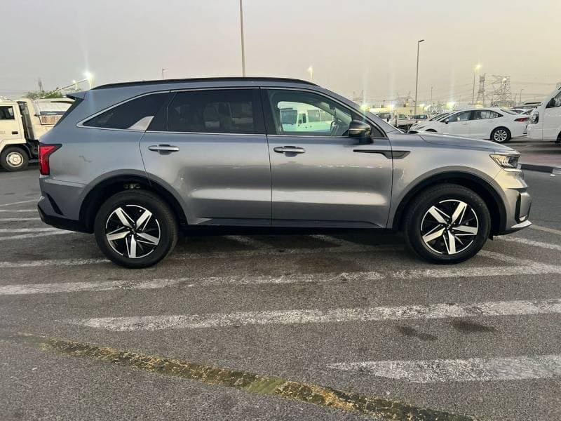 2021 Kia Sorento S thumbnail 4