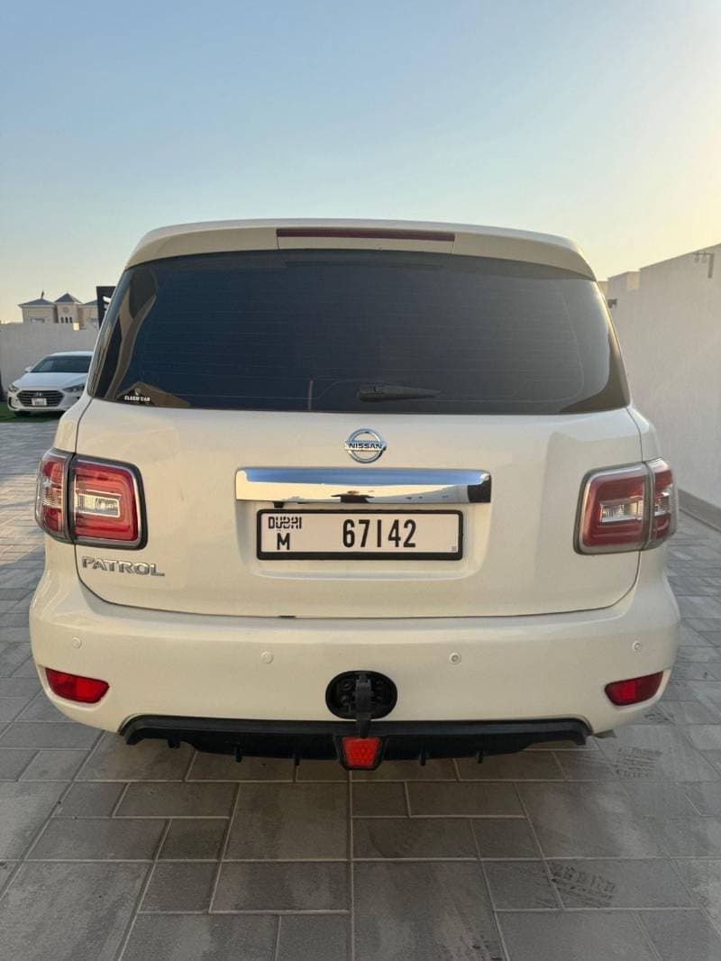 2019 Nissan Patrol XE thumbnail 5