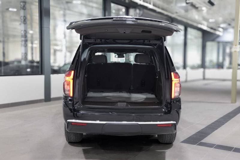 2024 Chevrolet Tahoe LT thumbnail 8