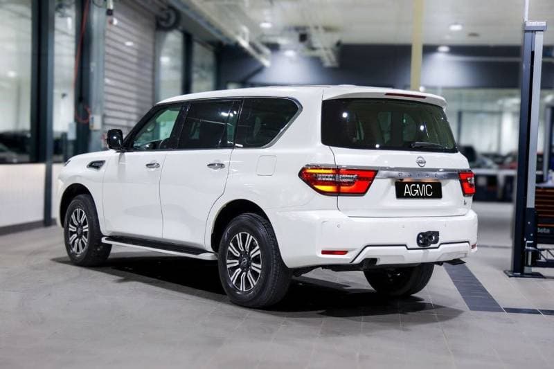 2024 Nissan Patrol XE thumbnail 6