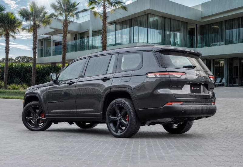 2022 Jeep Grand Cherokee LIMITED thumbnail 3