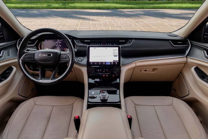 2022 Jeep Grand Cherokee LIMITED thumbnail 8
