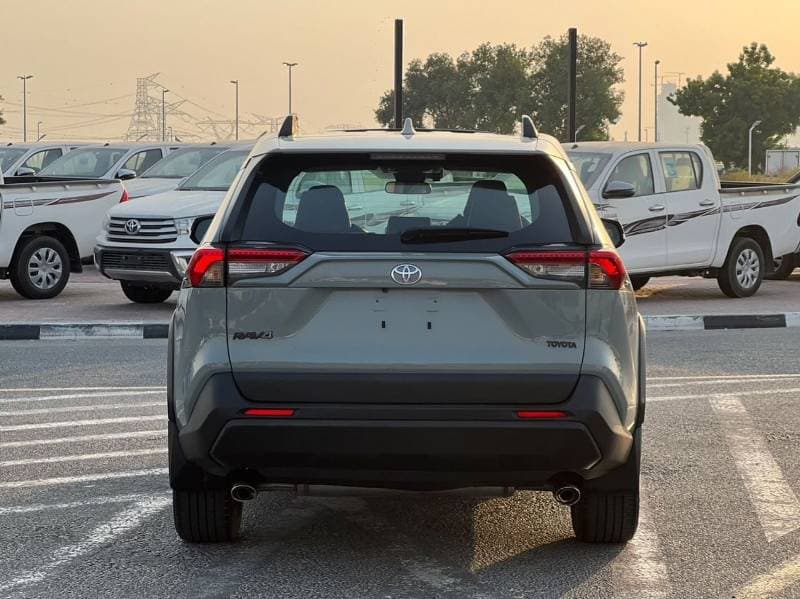 2021 Toyota RAV4 ADVENTURE thumbnail 7