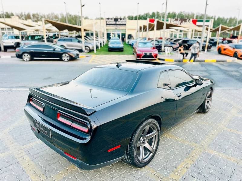 2022 Dodge Challenger thumbnail 5