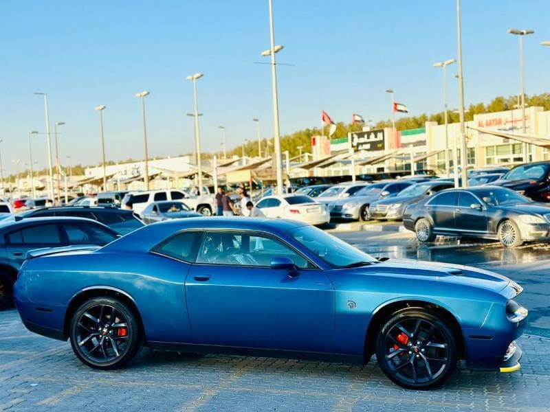 2021 Dodge Challenger SXT thumbnail 4