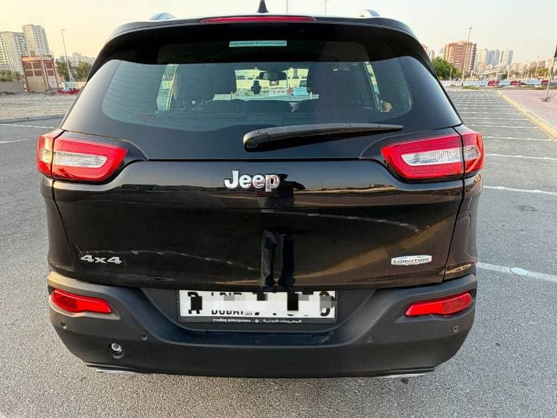 2015 Jeep Cherokee LONGITUDE thumbnail 3