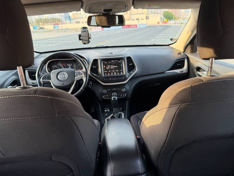 2015 Jeep Cherokee LONGITUDE thumbnail 7