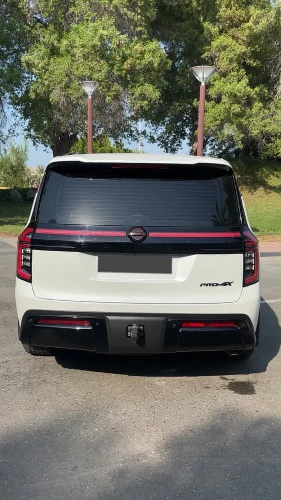 2026 Nissan Patrol PRO-4X thumbnail 2