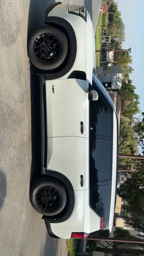 2026 Nissan Patrol PRO-4X thumbnail 4