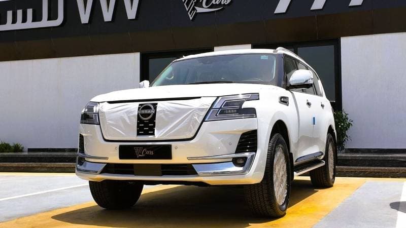 2024 Nissan Patrol SE PLATINUM CITY thumbnail 3