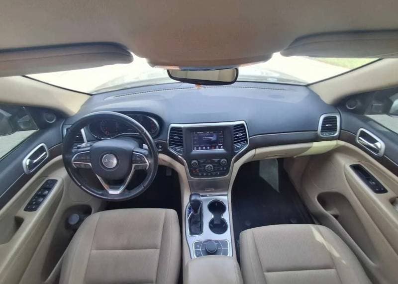 2018 Jeep Grand Cherokee LAREDO thumbnail 5