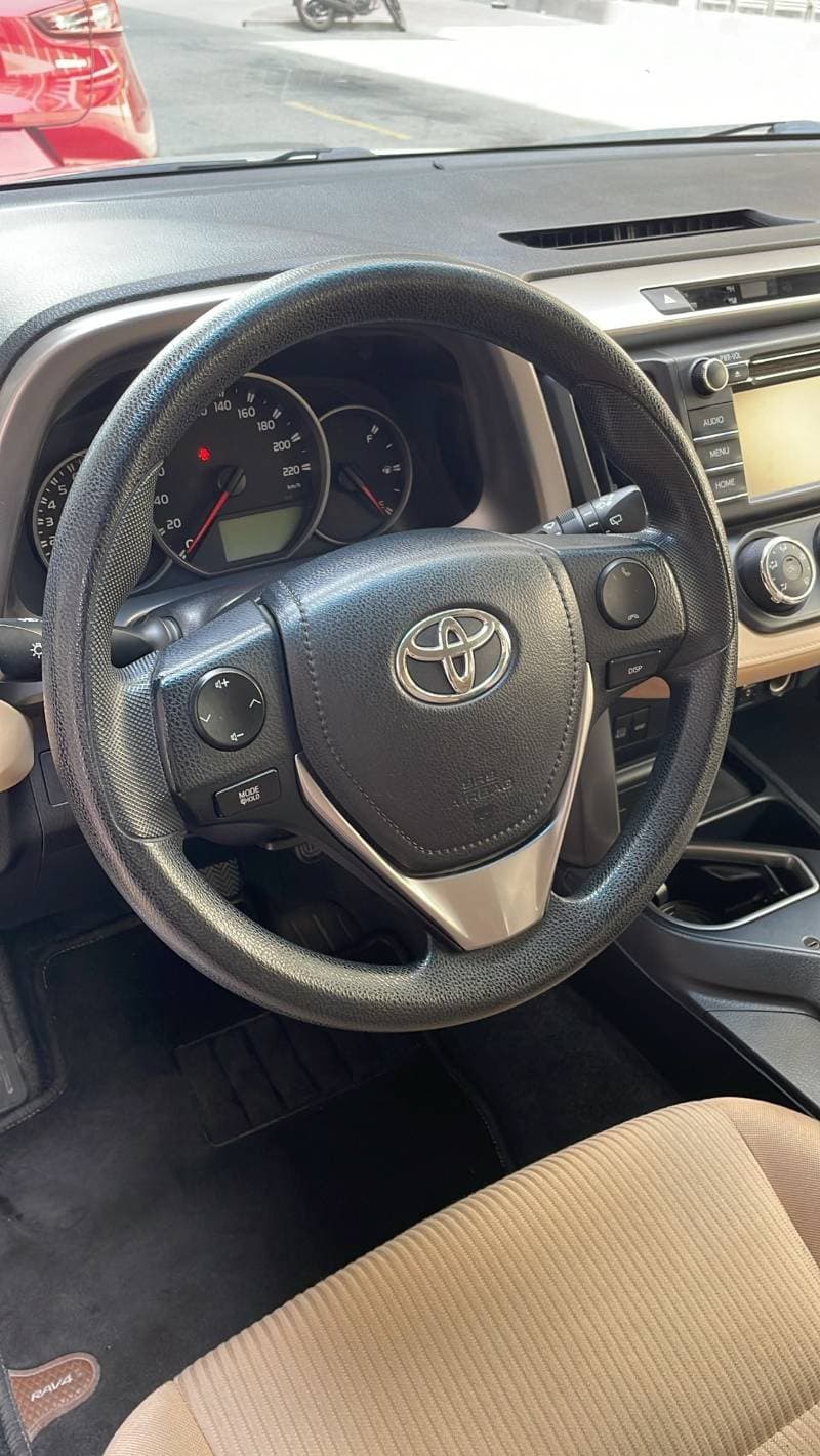 2018 Toyota RAV4 EX thumbnail 8