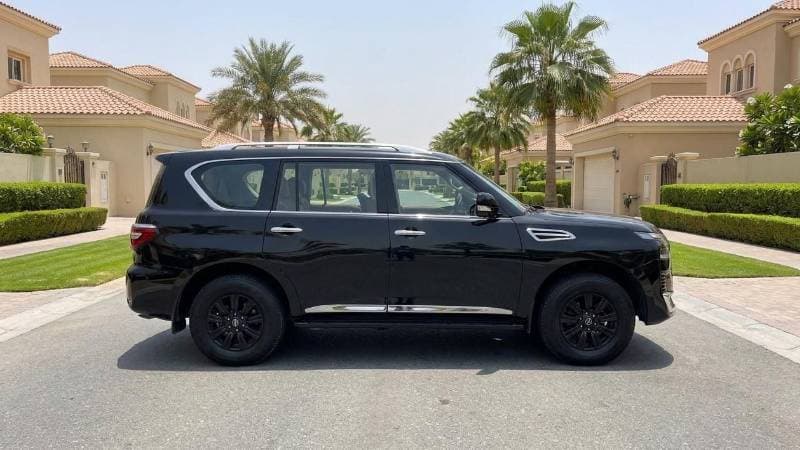 2024 Nissan Patrol SE TITANIUM thumbnail 3