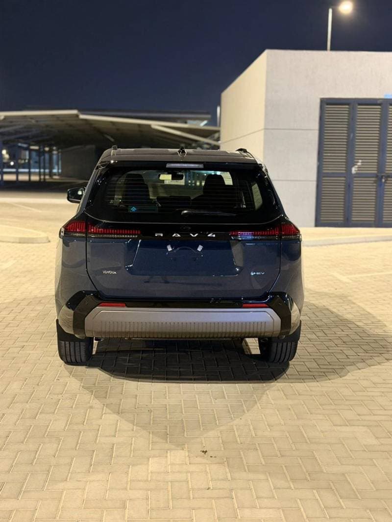 2026 Toyota RAV4 VXR HEV thumbnail 7