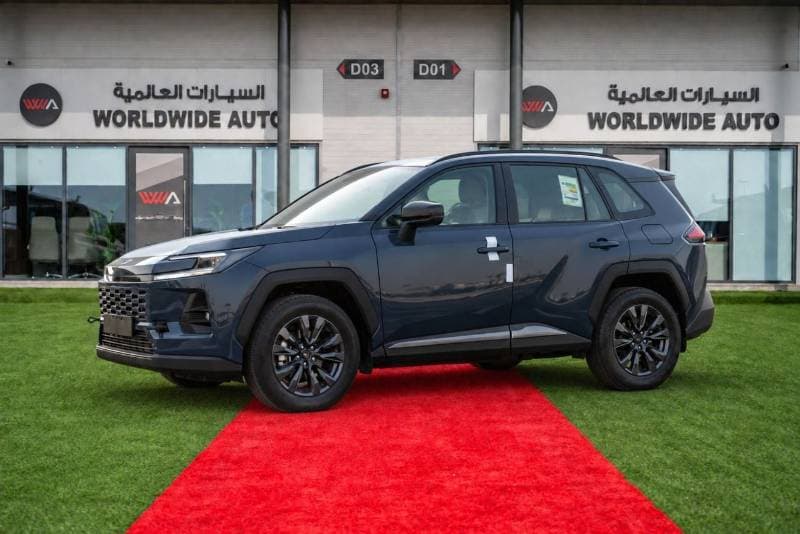 2026 Toyota RAV4 XLE thumbnail 6
