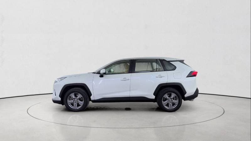 2022 Toyota RAV4 EXR thumbnail 4