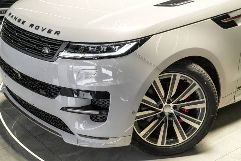2025 Land Rover Range Rover Sport DYNAMIC SE P360 thumbnail 4