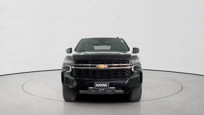 2024 Chevrolet Tahoe LS thumbnail 2