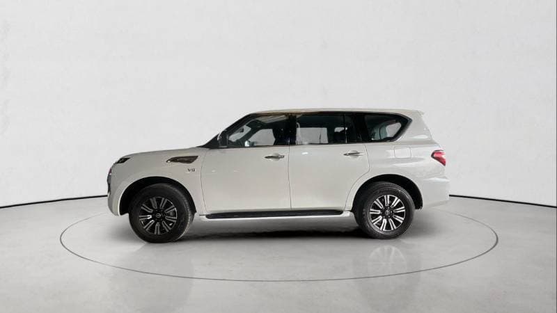 2022 Nissan Patrol LE T1 thumbnail 7