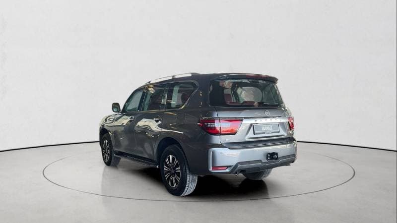 2023 Nissan Patrol SE T2 thumbnail 5