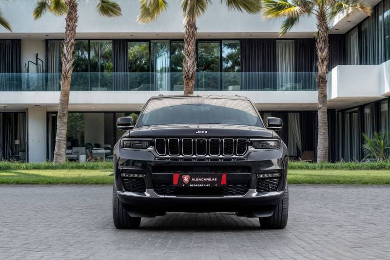 2023 Jeep Grand Cherokee Limited thumbnail 4