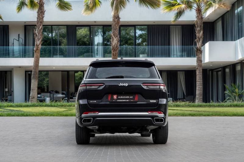 2024 Jeep Grand Cherokee Summit thumbnail 5