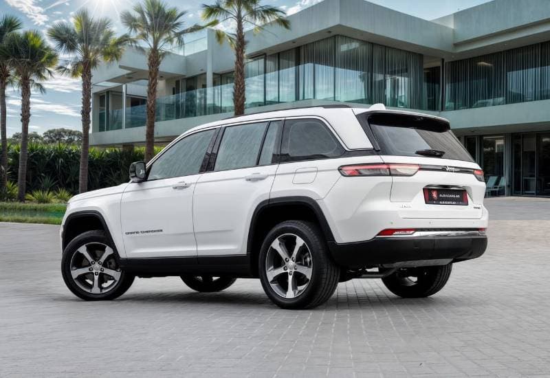 2023 Jeep Grand Cherokee thumbnail 3