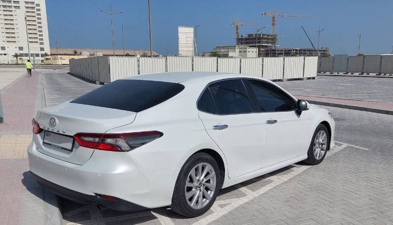 2023 Toyota Camry SE thumbnail 6