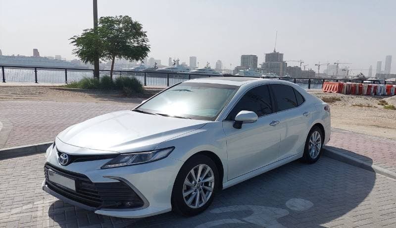 2023 Toyota Camry SE thumbnail 2