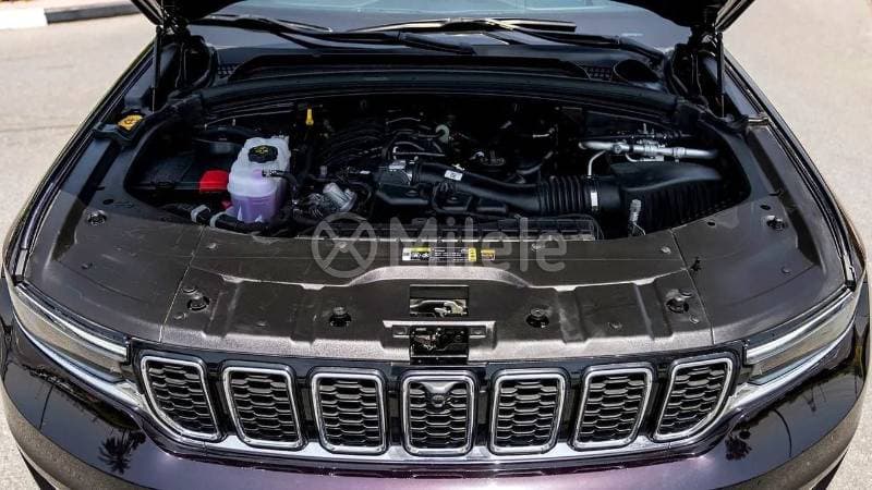 2023 Jeep Grand Cherokee LIMITED thumbnail 2