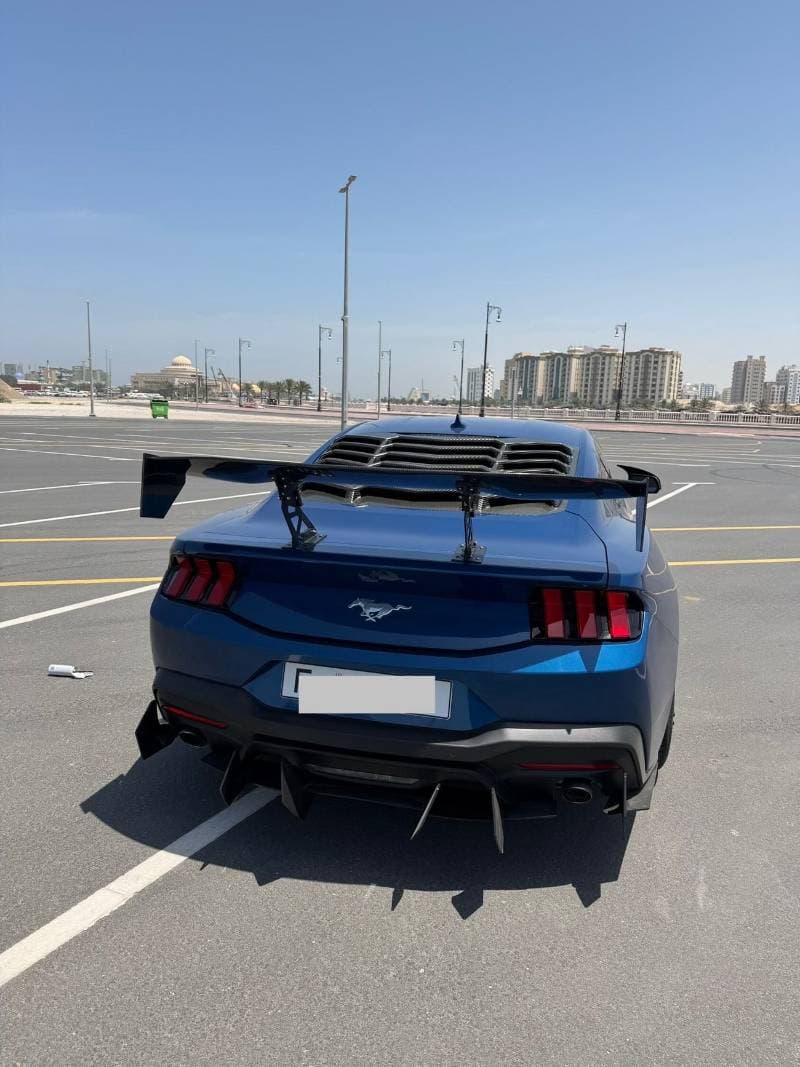 2024 Ford Mustang PREMIUM thumbnail 4