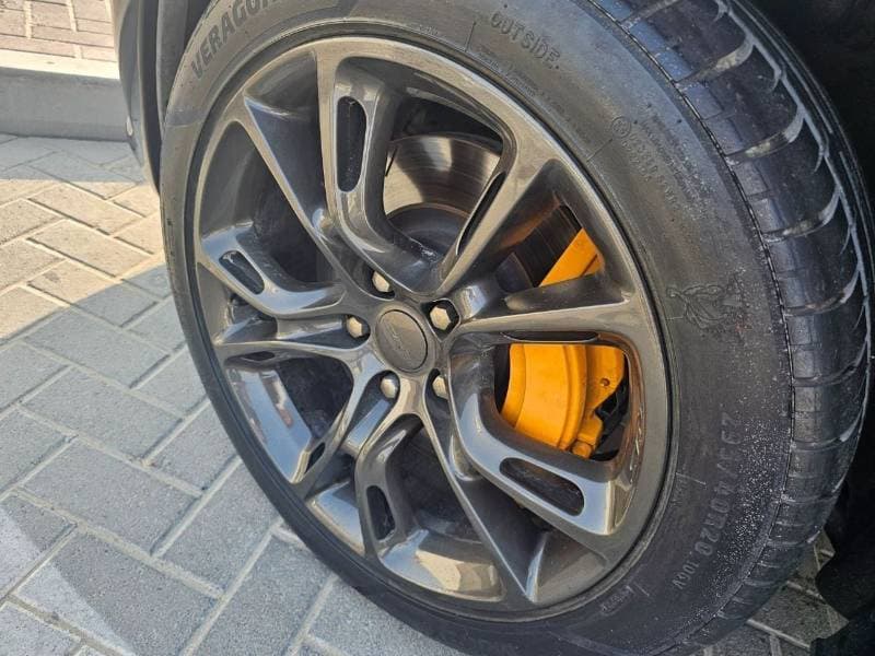 2015 Jeep Grand Cherokee SRT8 thumbnail 8