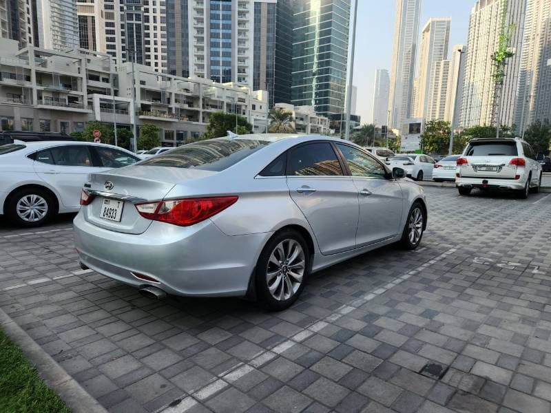 2011 Hyundai Sonata GL thumbnail 5