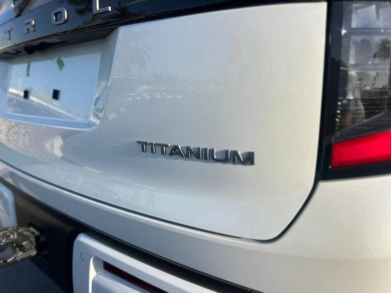 2026 Nissan Patrol SE TITANIUM thumbnail 6