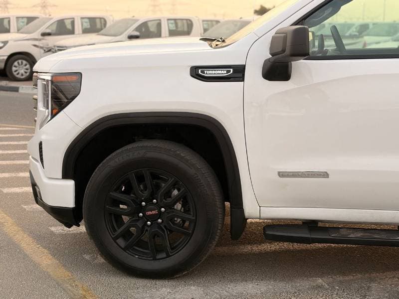 2025 GMC Sierra 2025 thumbnail 6