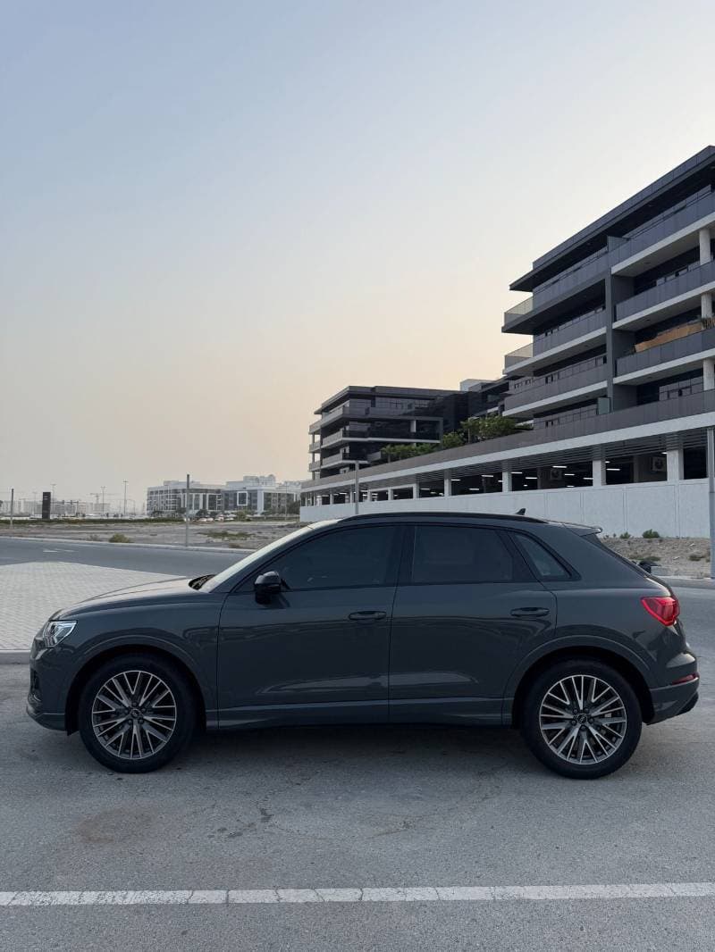 2023 Audi Q3 35 TFSI ADVANCED thumbnail 8