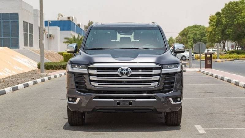 2025 Toyota Land Cruiser VXR thumbnail 3