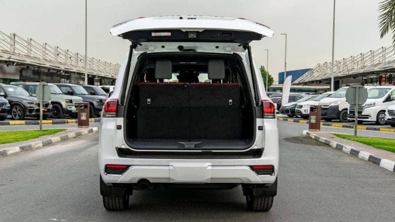 2025 Toyota Land Cruiser VXR thumbnail 8