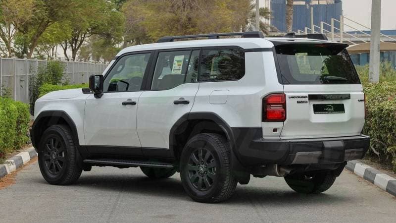 2026 Toyota Prado ADVENTURE thumbnail 5