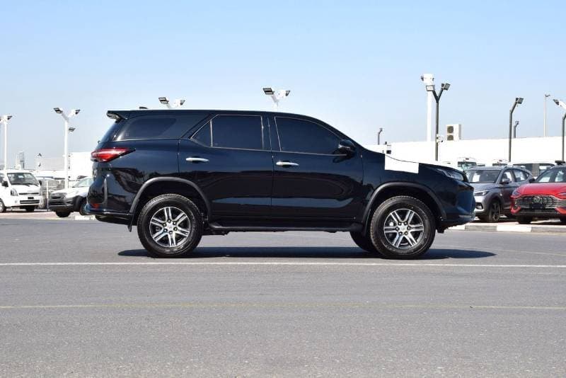 2026 Toyota Fortuner EXR thumbnail 4