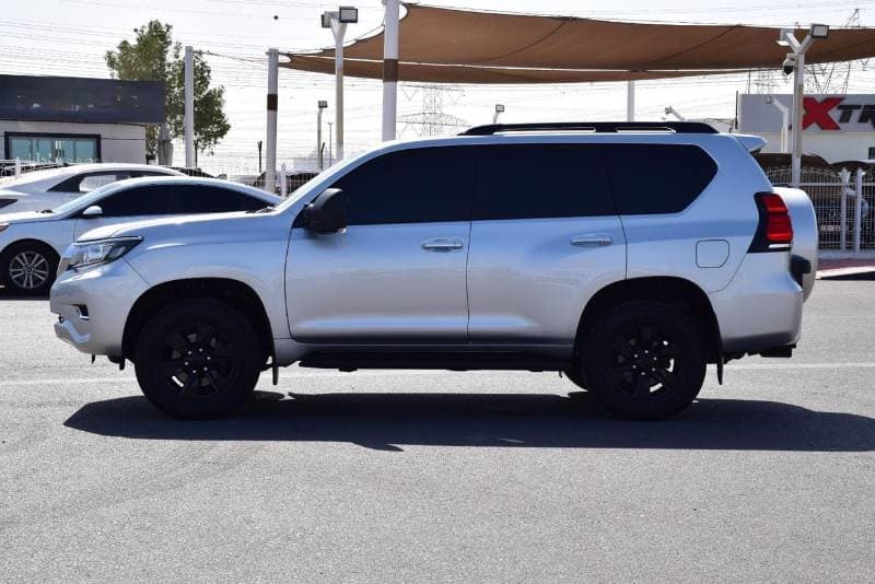 2024 Toyota Prado GXL thumbnail 2