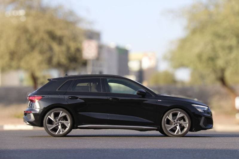 2022 Audi A3 40 TFSI S LINE SPORTBACK thumbnail 3