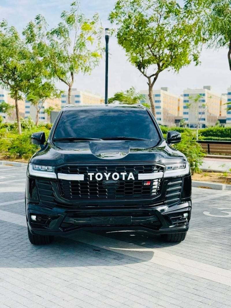2019 Toyota Land Cruiser GXR thumbnail 6
