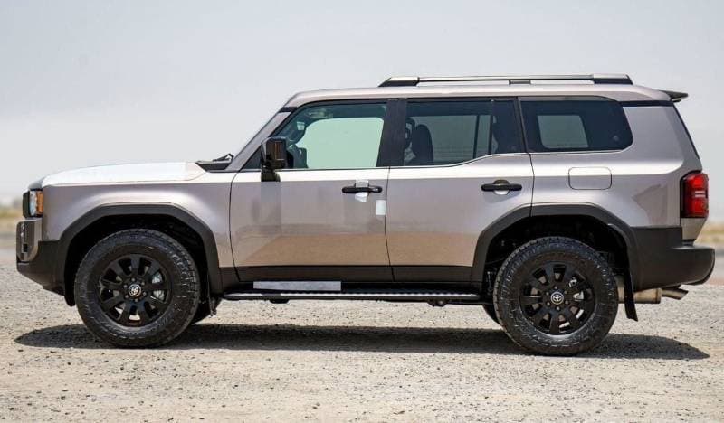 2025 Toyota Prado GXR thumbnail 5