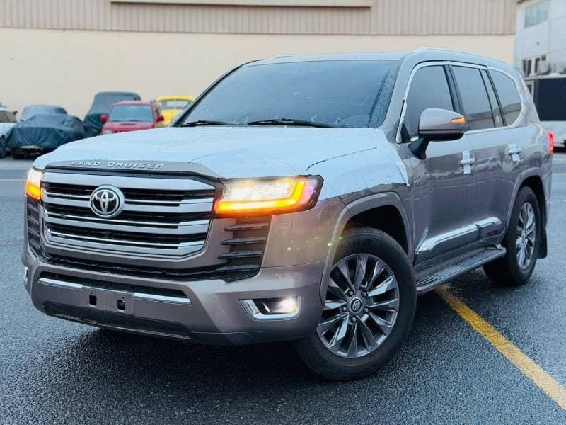 2019 Toyota Land Cruiser GXR