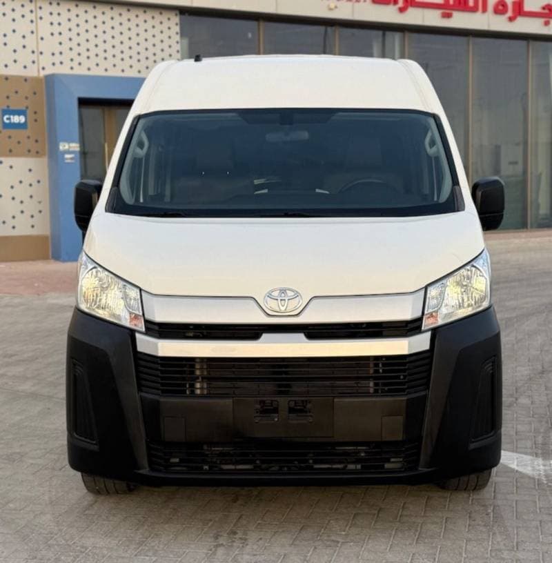 2022 Toyota Hiace GL thumbnail 5