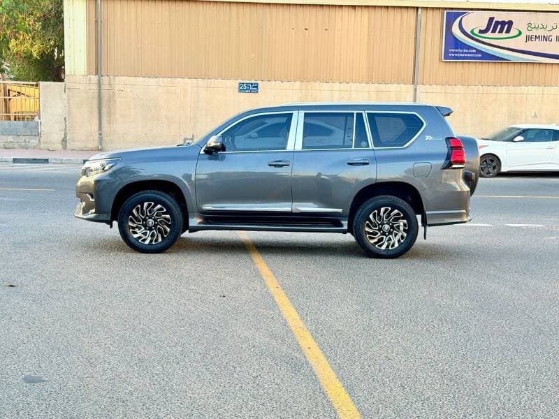 2014 Toyota Prado TX L thumbnail 3